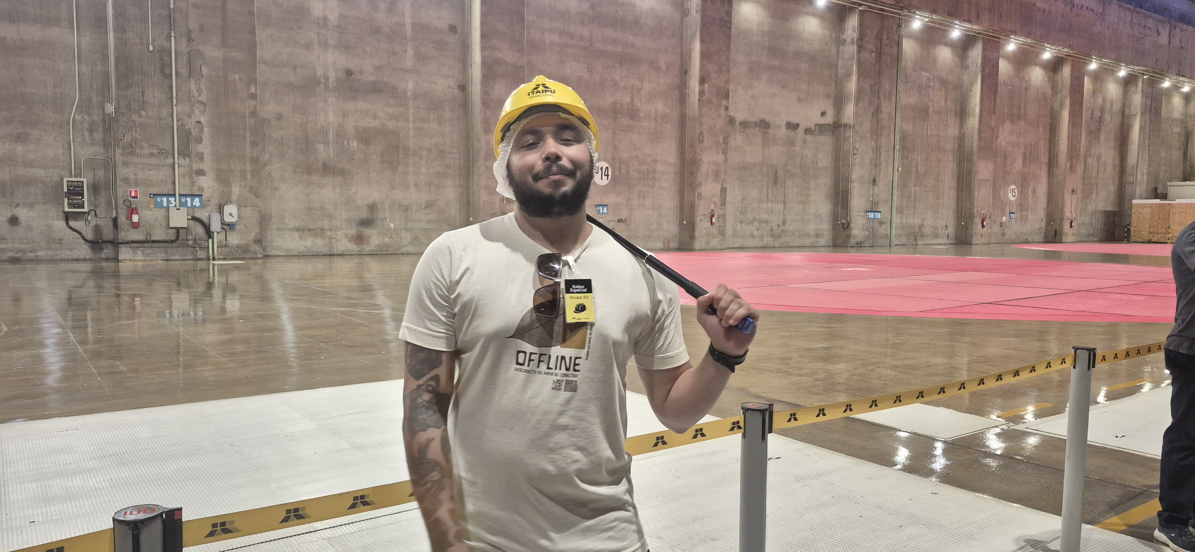 Foto trabalhando no computador